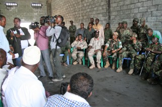 Kismayo - port meeting